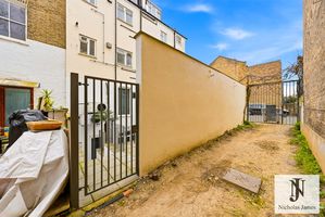 Photo 11- click for photo gallery